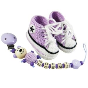 Babyschuhe + Schnullerkette Flieder